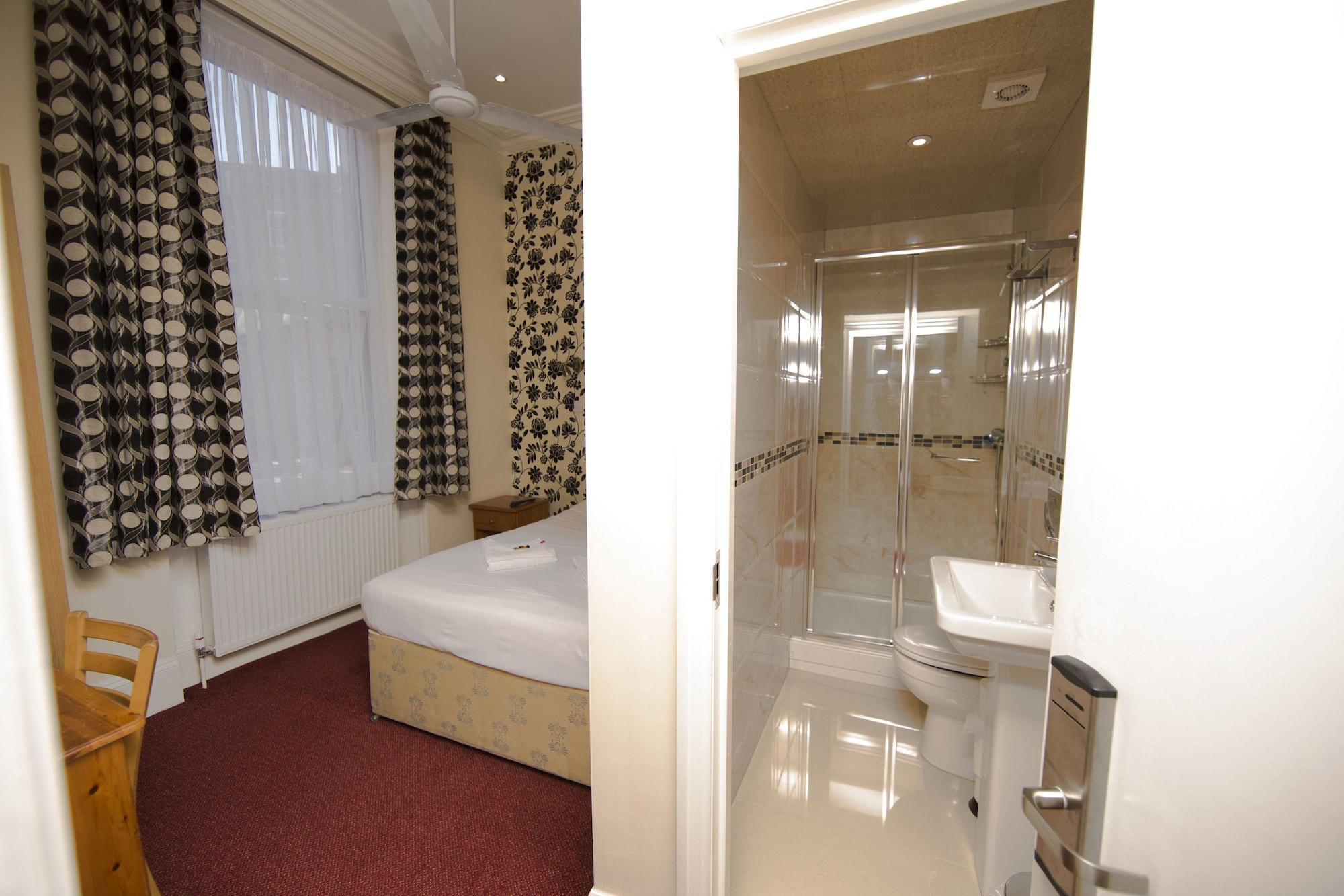Hotel Saba 3*
